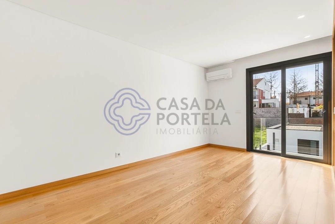 Moradia T3 para Venda em Cidade da Maia Foto 20