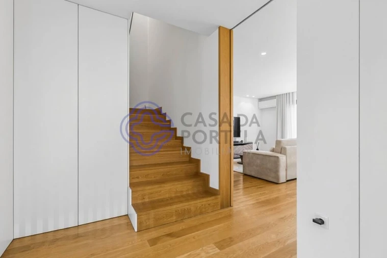 Moradia T3 para Venda em Cidade da Maia Foto 10