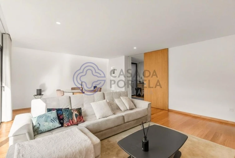 Moradia T3 para Venda em Cidade da Maia Foto 4