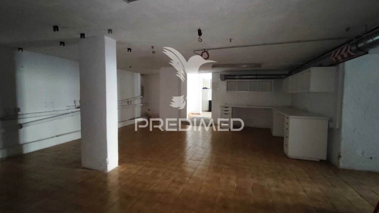 Loja para Venda em Loures Foto 11