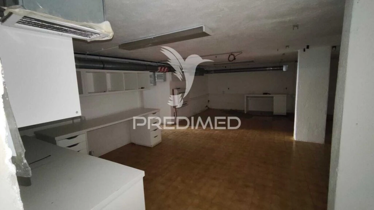 Loja para Venda em Loures Foto 14