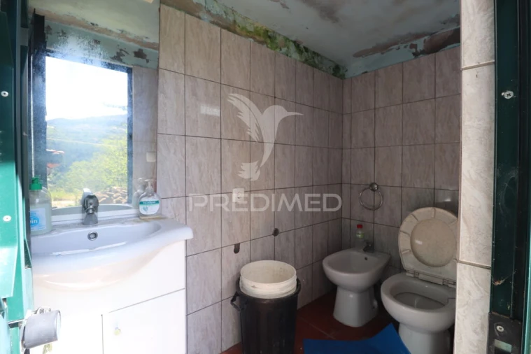 Moradia T1 para Venda em Freigil e Miomães Foto 20