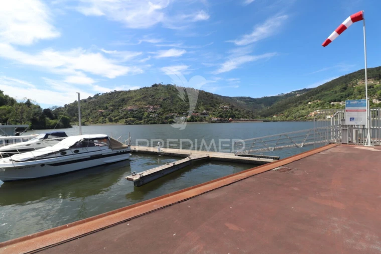 Moradia T1 para Venda em Freigil e Miomães Foto 9