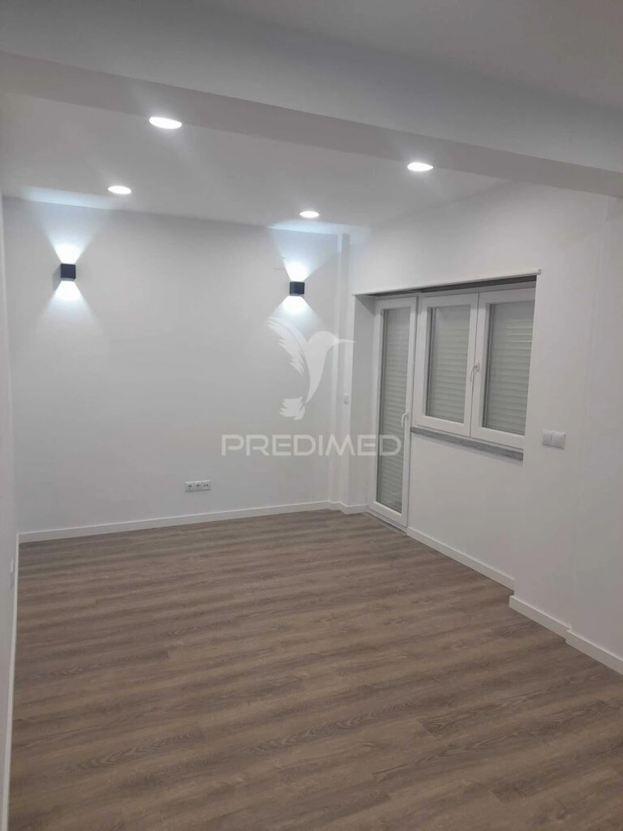 Apartamento T4 para Venda em Barreiro e Lavradio Foto 3