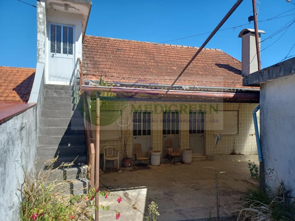 Moradia T2 para Venda em Silva Escura e Dornelas Foto 1