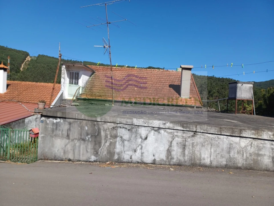 Moradia T2 para Venda em Silva Escura e Dornelas Foto 15