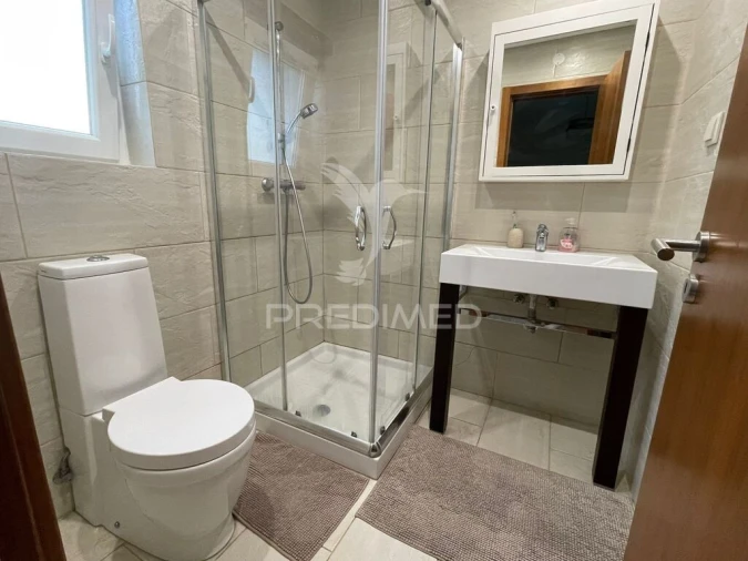 Apartamento T3 para Venda em Portimão Foto 13