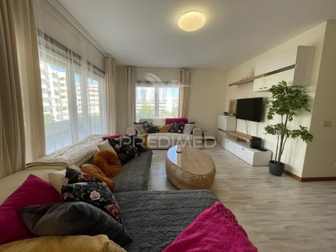 Apartamento T3 para Venda em Portimão Foto 8