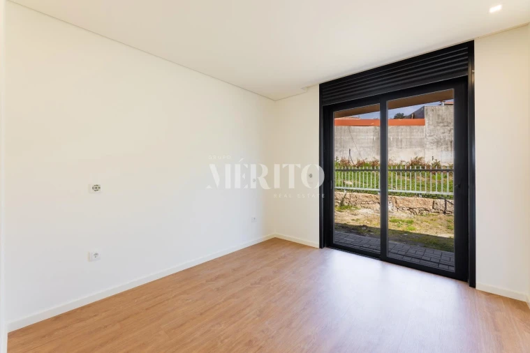 Moradia T3 para Venda em Abação e Gémeos Foto 27