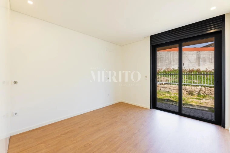 Moradia T3 para Venda em Abação e Gémeos Foto 32