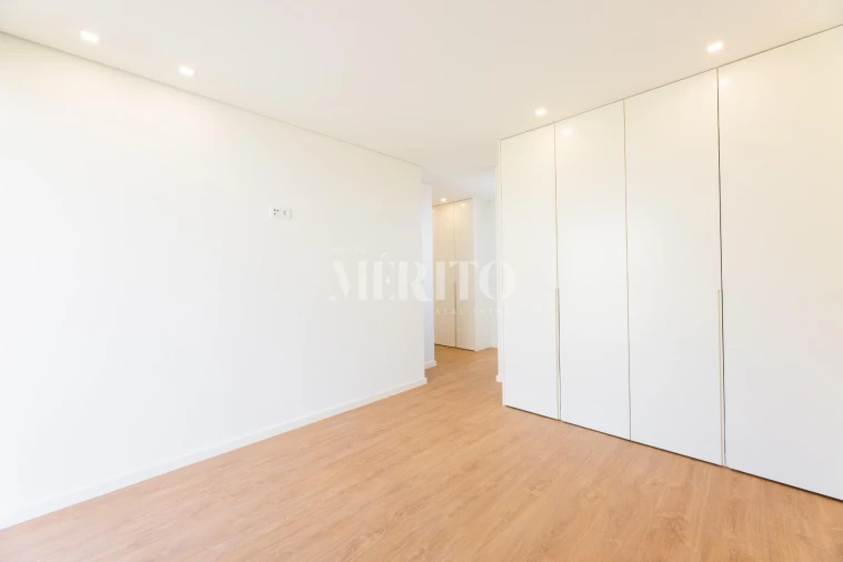 Moradia T3 para Venda em Abação e Gémeos Foto 34