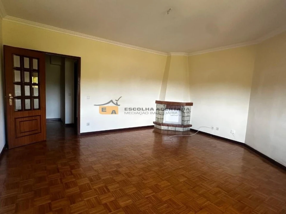 Apartamento T1 para Venda em Rio Tinto Foto 4
