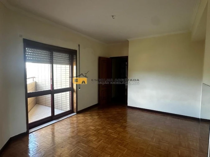 Apartamento T1 para Venda em Rio Tinto Foto 9