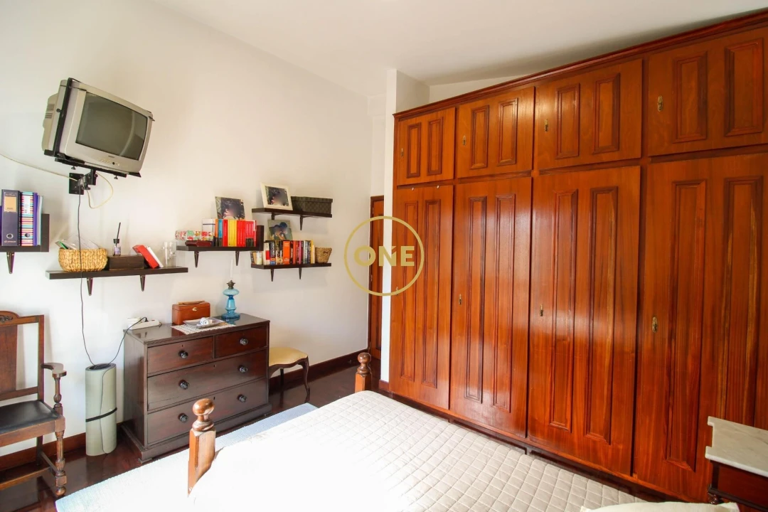 Moradia T4 para Venda em Caniço Foto 21