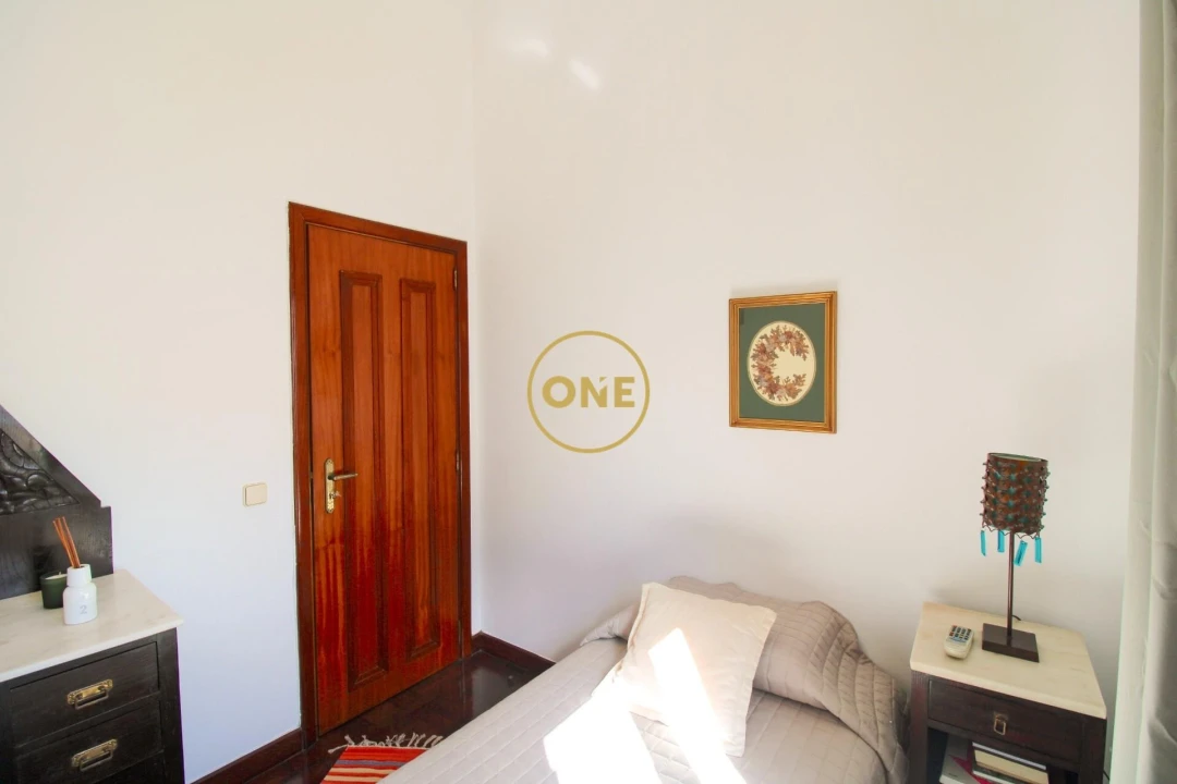 Moradia T4 para Venda em Caniço Foto 40