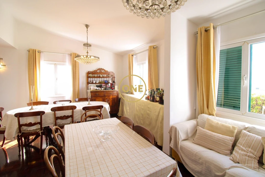 Moradia T4 para Venda em Caniço Foto 14