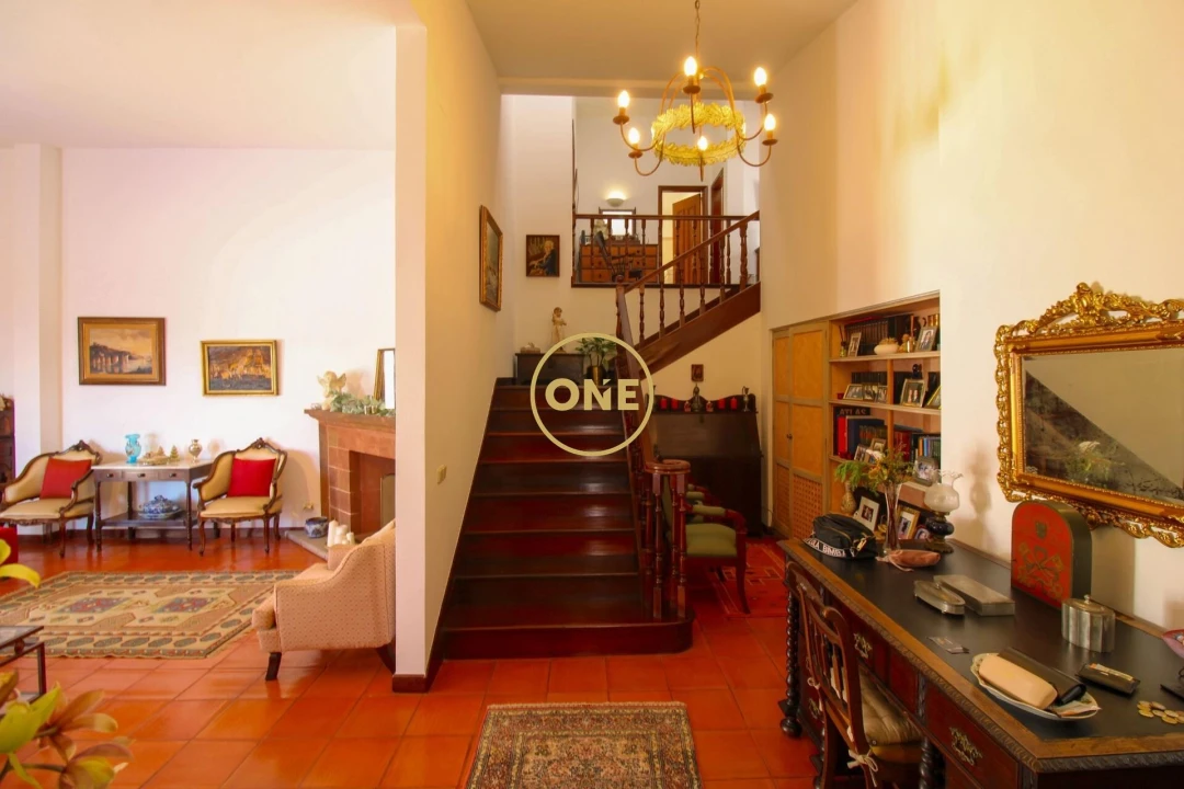 Moradia T4 para Venda em Caniço Foto 2