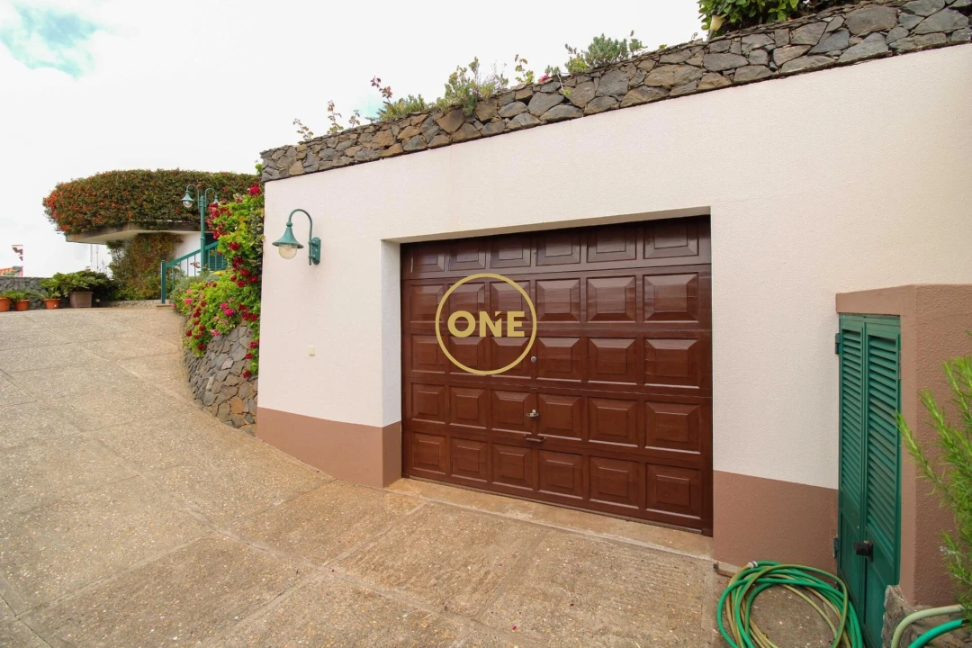 Moradia T4 para Venda em Caniço Foto 66