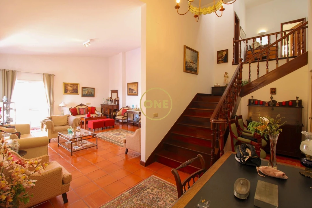 Moradia T4 para Venda em Caniço Foto 17