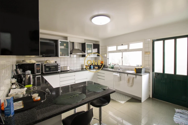 Moradia T4 para Venda em Caniço Foto 15