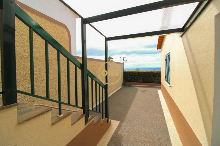 Moradia T4 para Venda em Caniço Foto 60