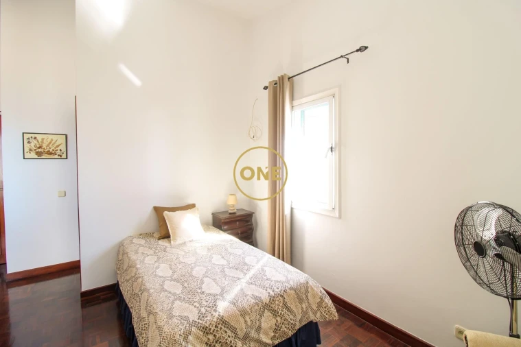 Moradia T4 para Venda em Caniço Foto 34