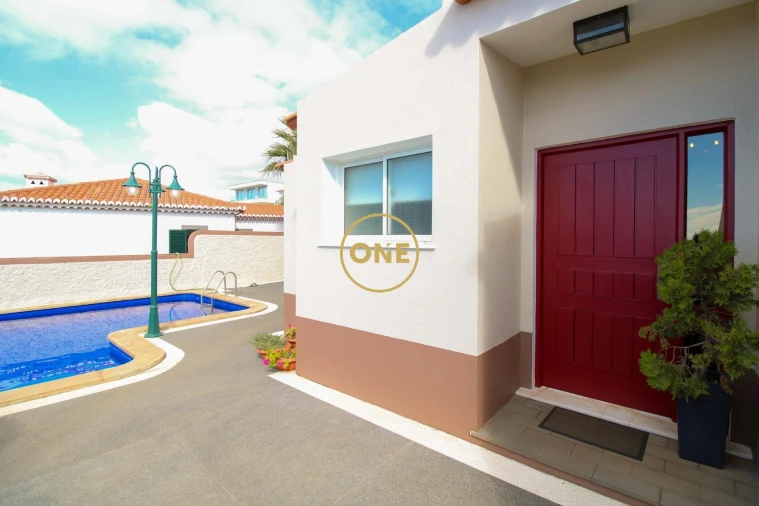 Moradia T4 para Venda em Caniço Foto 45