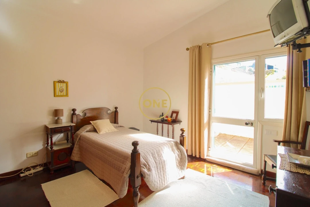 Moradia T4 para Venda em Caniço Foto 19