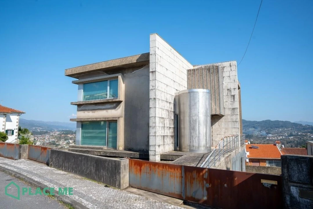 Moradia T3 para Venda em Vila Verde e Barbudo Foto 1