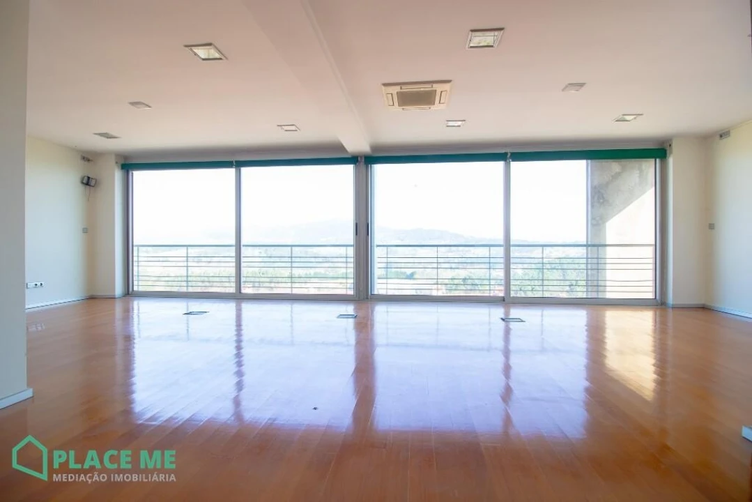 Moradia T3 para Venda em Vila Verde e Barbudo Foto 18