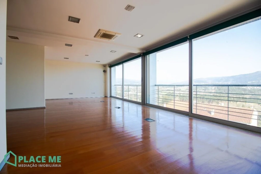 Moradia T3 para Venda em Vila Verde e Barbudo Foto 19