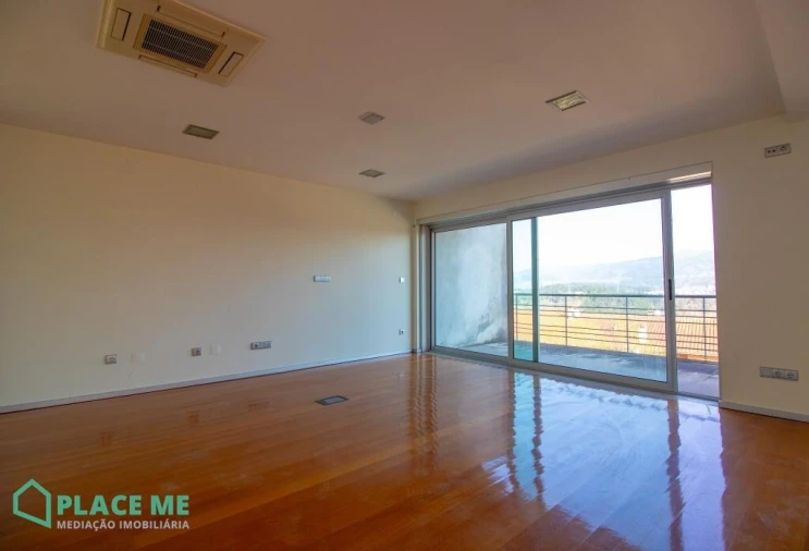 Moradia T3 para Venda em Vila Verde e Barbudo Foto 7