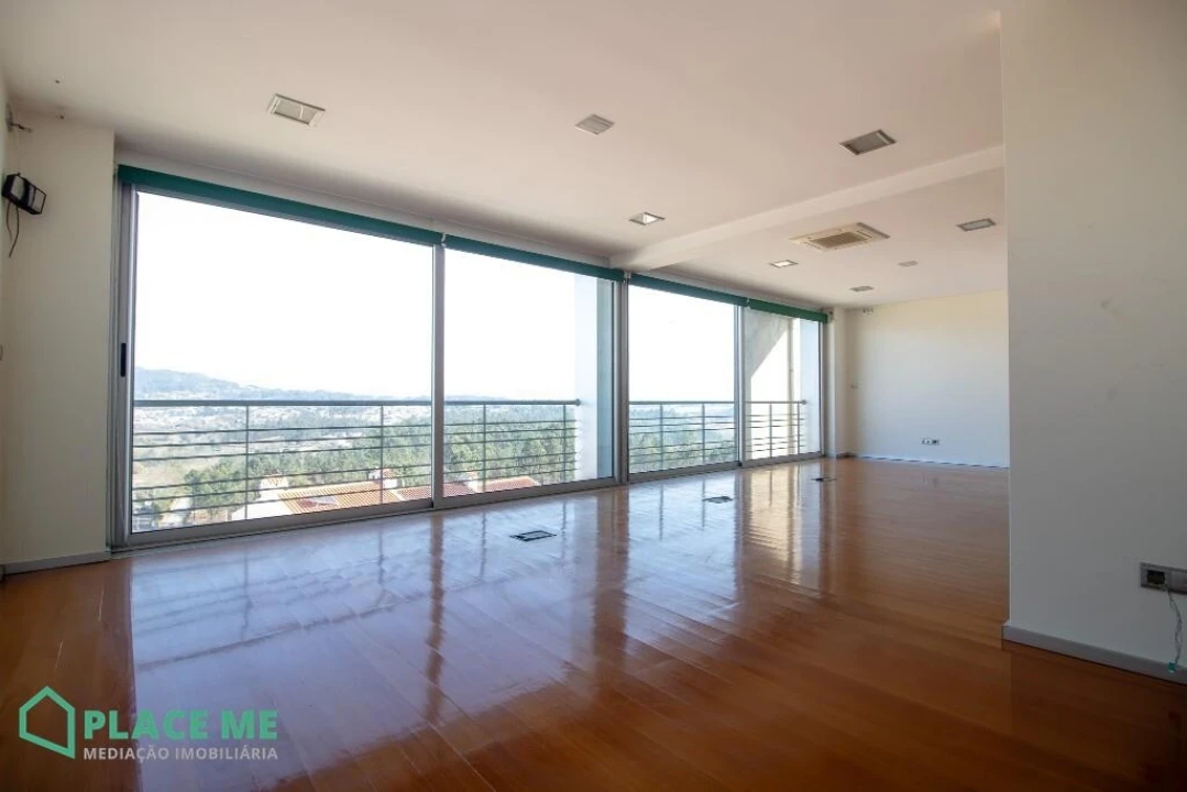 Moradia T3 para Venda em Vila Verde e Barbudo Foto 21