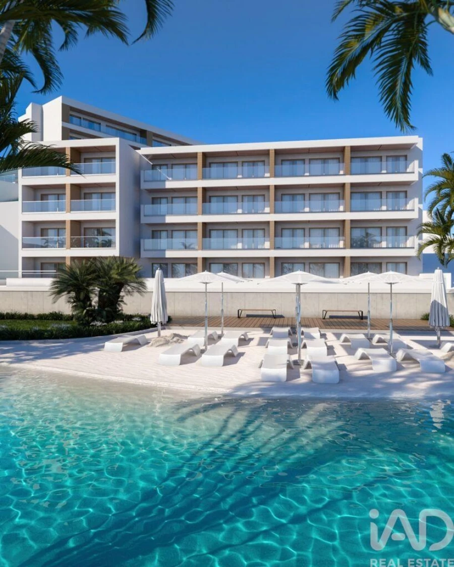 Apartamento T2 para Venda em Arco da Calheta Foto 1