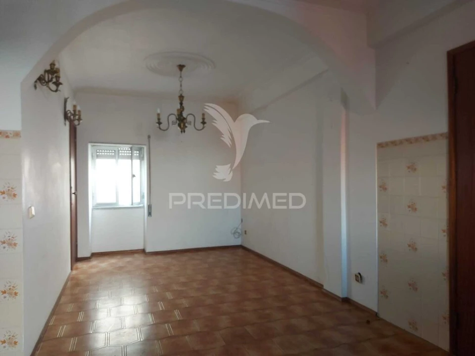 Moradia T2 para Venda em Mesquitela Foto 3