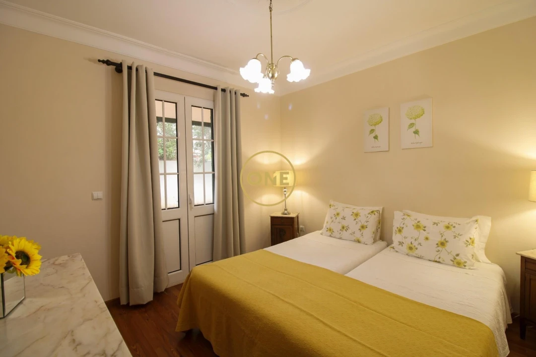 Moradia T5 para Venda em Canhas Foto 12