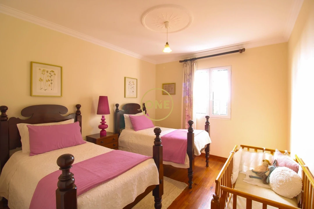 Moradia T5 para Venda em Canhas Foto 25