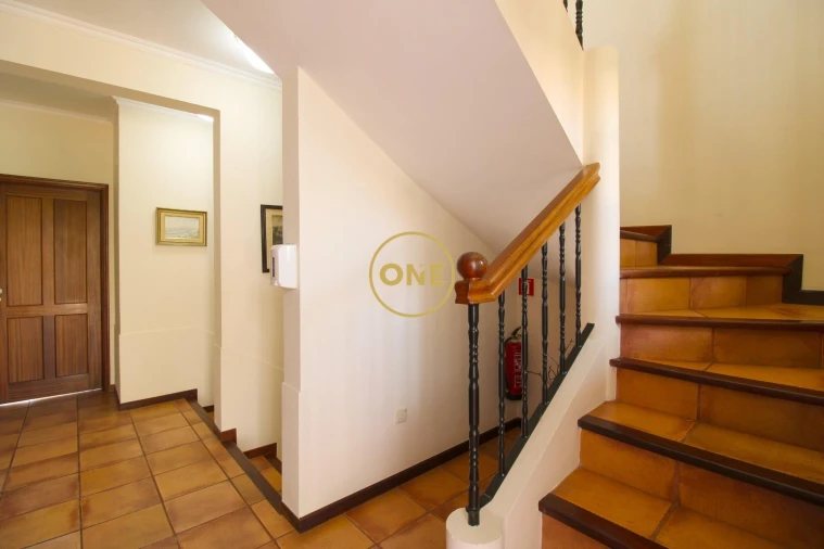 Moradia T5 para Venda em Canhas Foto 28