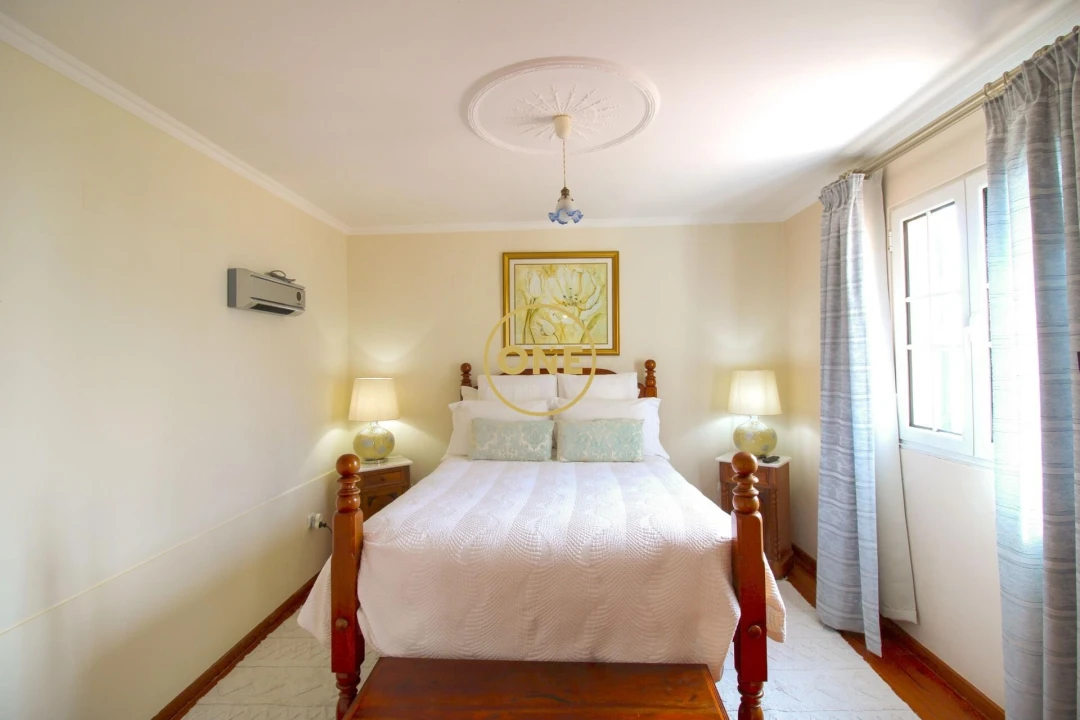 Moradia T5 para Venda em Canhas Foto 34