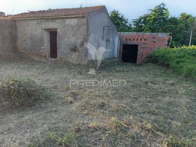 Moradia T2 para Venda em Roliça Foto 1