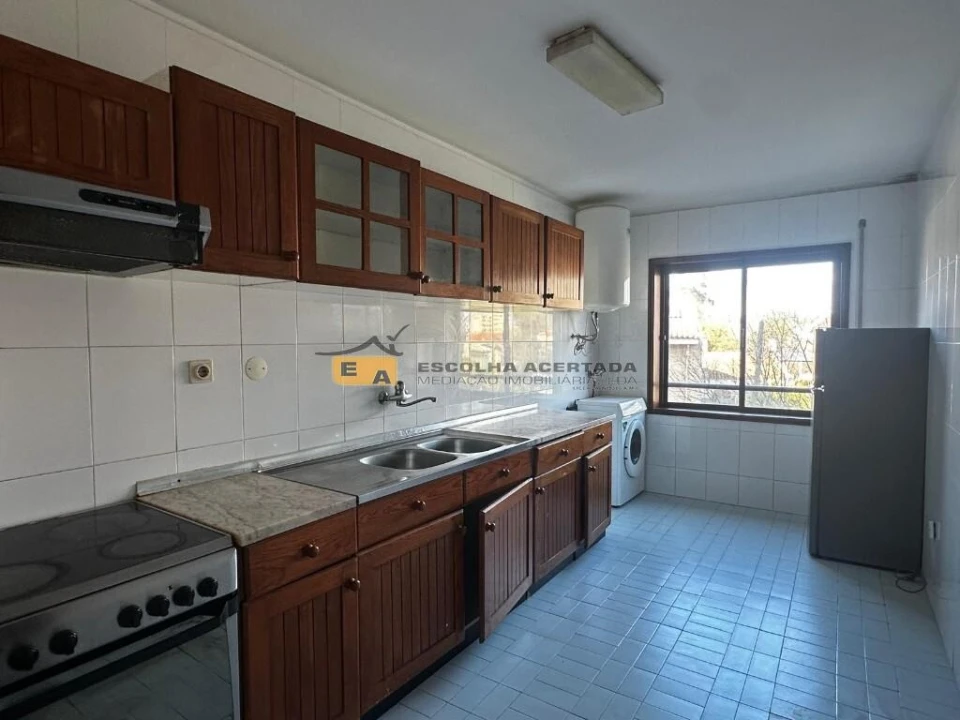 Apartamento T2 para Venda em Rio Tinto Foto 2
