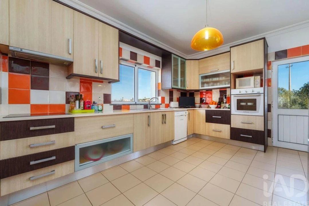 Moradia T3 para Venda em Santa Barbara de Nexe Foto 27