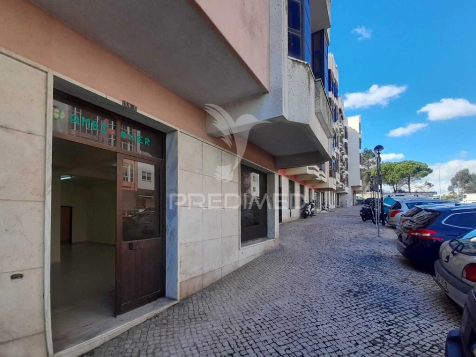 Loja para Venda em Cacém e São Marcos Foto 5