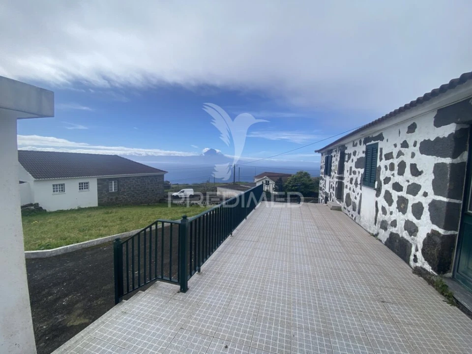 Moradia T2 para Venda em Rosais Foto 4