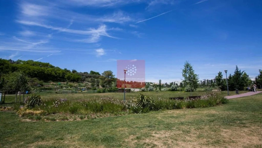 Apartamento T2 para Venda em Benfica Foto 17
