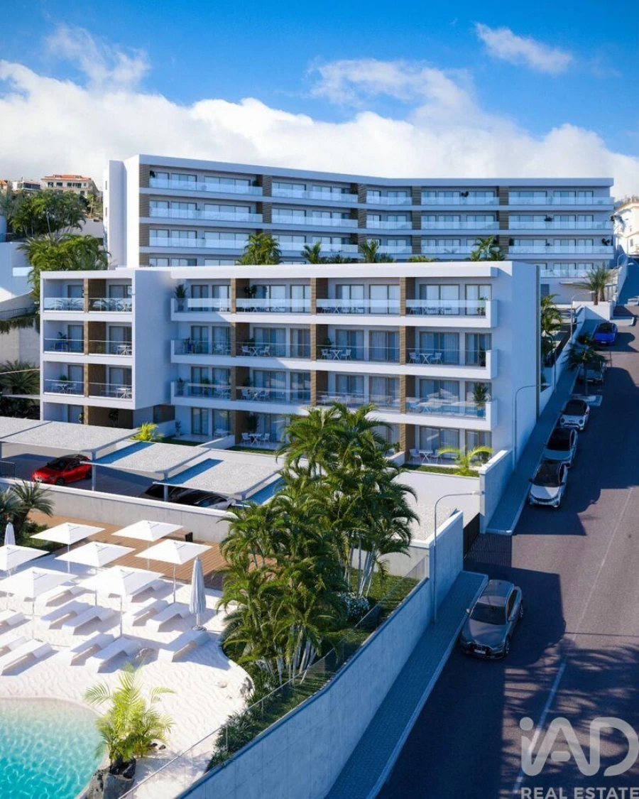 Apartamento T1 para Venda em Arco da Calheta Foto 11