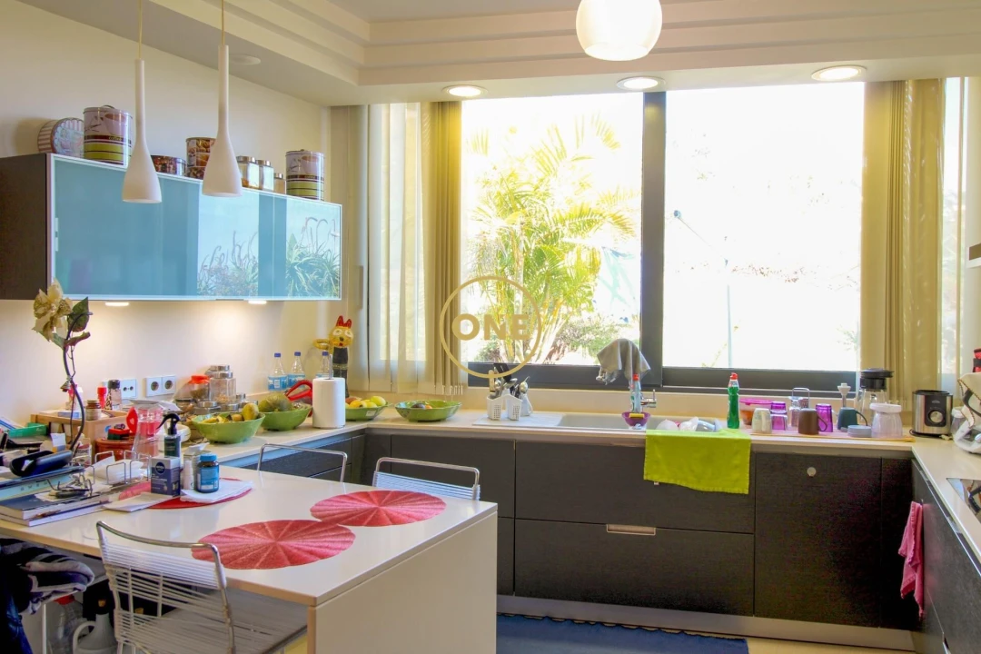 Moradia T3 para Venda em Caniço Foto 11