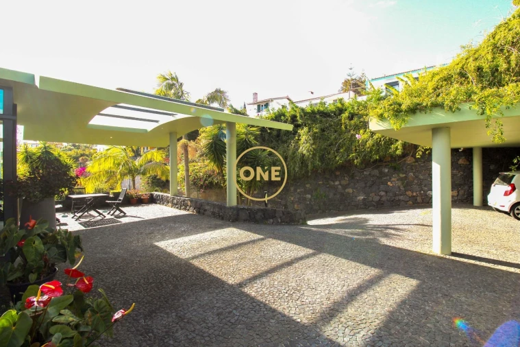 Moradia T3 para Venda em Caniço Foto 38