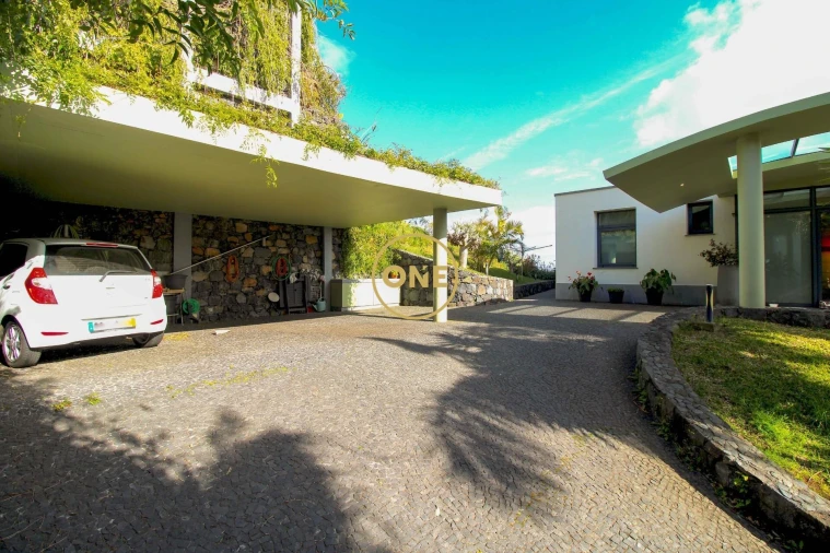 Moradia T3 para Venda em Caniço Foto 40