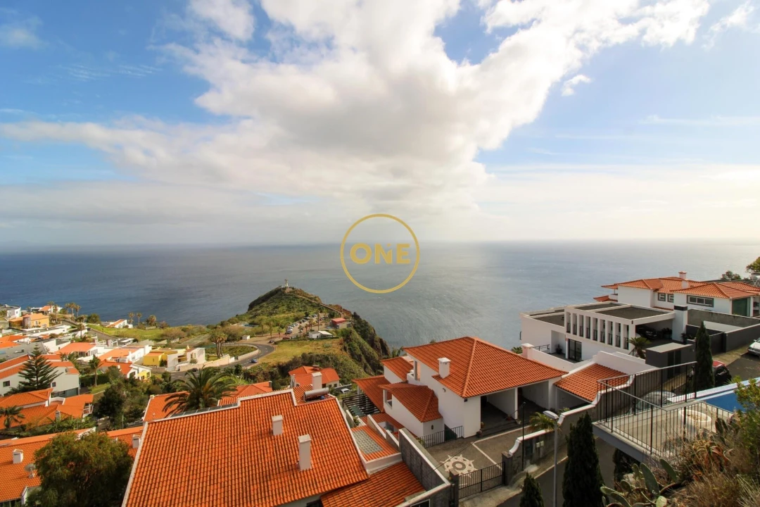 Moradia T3 para Venda em Caniço Foto 26